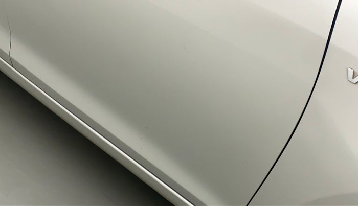 2017 Maruti Swift VXI, Petrol, Manual, 37,591 km, Driver-side door - Slightly dented