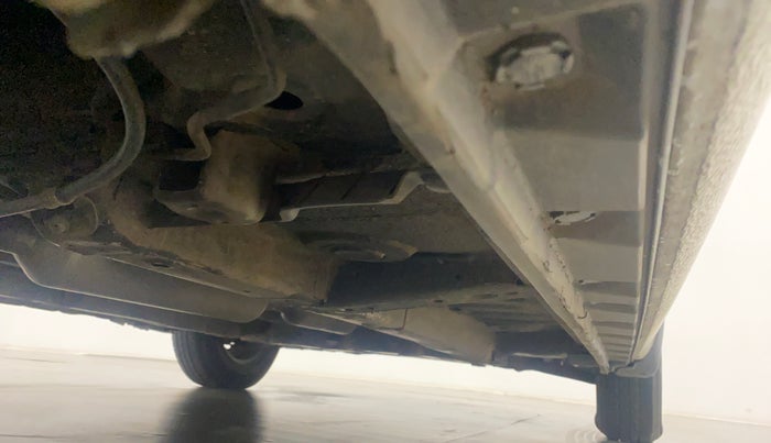 2017 Maruti Swift VXI, Petrol, Manual, 37,591 km, Right Side Underbody