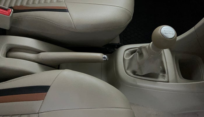 2015 Maruti Swift Dzire VXI, Petrol, Manual, 30,388 km, Gear Lever