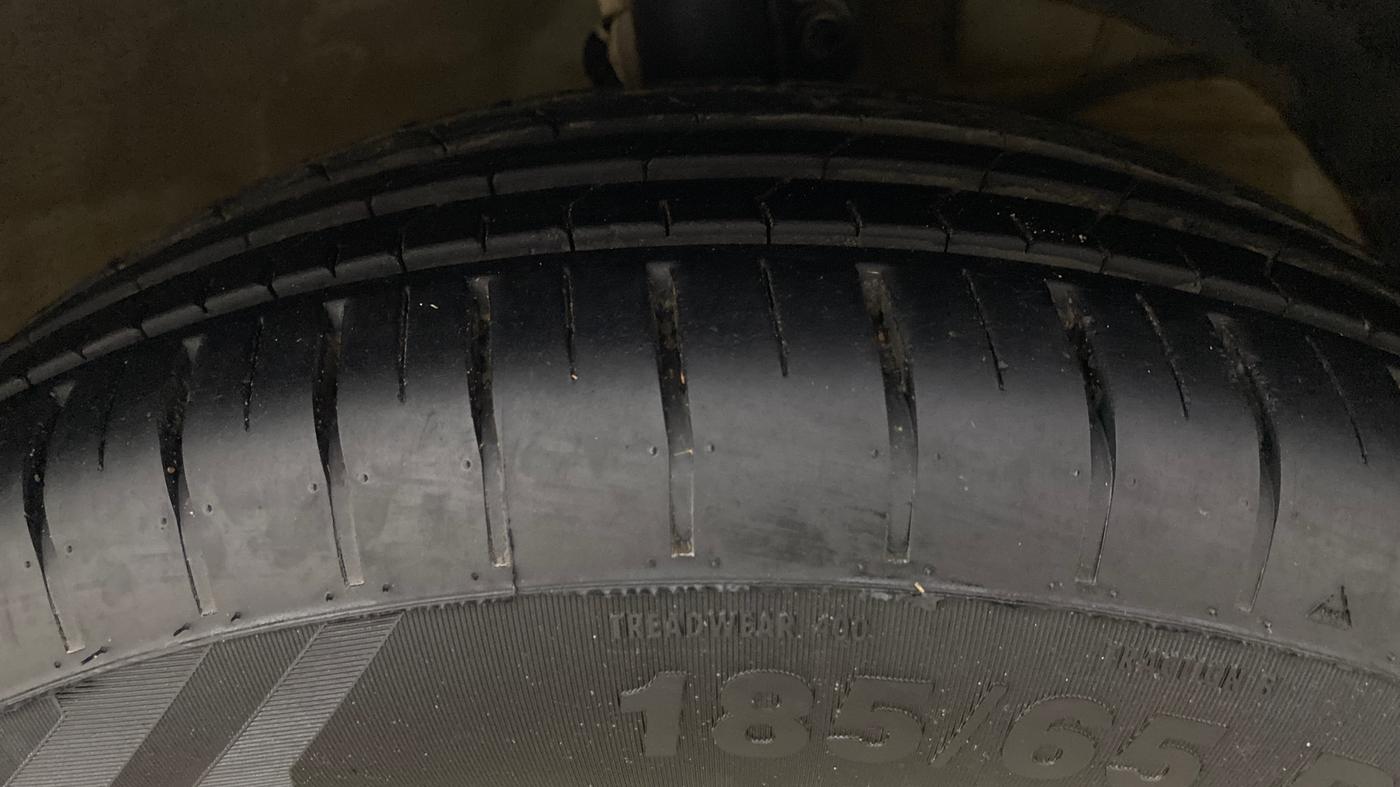 2019 Maruti Dzire ZXI PLUS, Petrol, Manual, 74,220 km, Right Front Tyre Tread