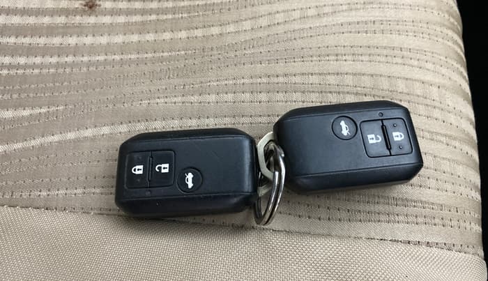 2019 Maruti Dzire ZXI PLUS, Petrol, Manual, 74,220 km, Key Close Up