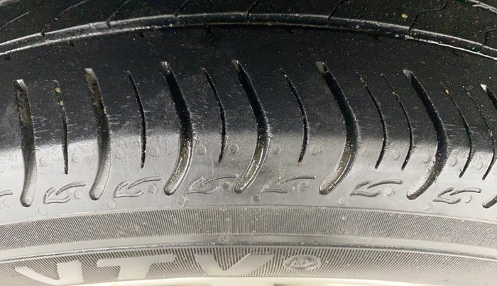 2018 Honda Amaze 1.2L I-VTEC V, Petrol, Manual, 1,27,771 km, Right Rear Tyre Tread