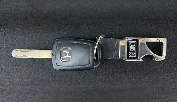 2015 Honda Jazz 1.2 V MT, Petrol, Manual, 55,247 km, Key Close Up
