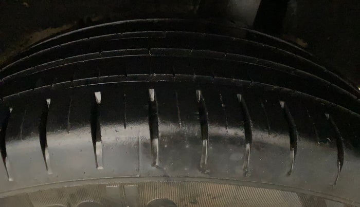2020 Maruti Baleno ZETA PETROL 1.2, Petrol, Manual, 44,922 km, Left Rear Tyre Tread