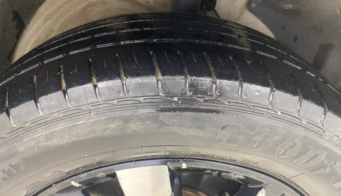 2020 MG HECTOR SHARP 2.0 DIESEL, Diesel, Manual, 36,518 km, Right Front Tyre Tread