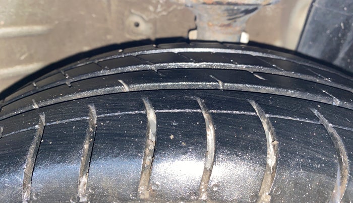 2019 Maruti New Wagon-R VXI 1.0, Petrol, Manual, 45,863 km, Right Front Tyre Tread