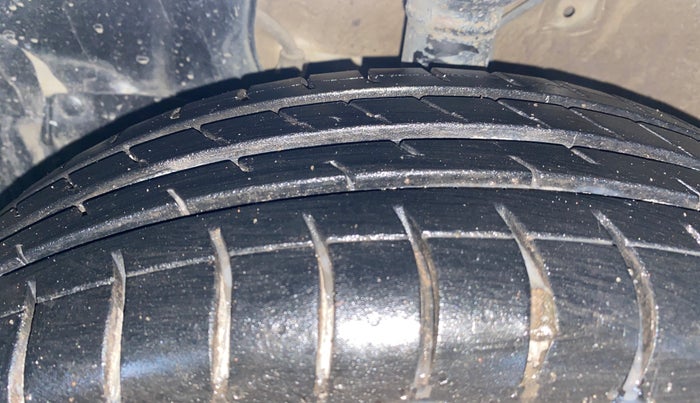 2019 Maruti New Wagon-R VXI 1.0, Petrol, Manual, 45,863 km, Left Front Tyre Tread