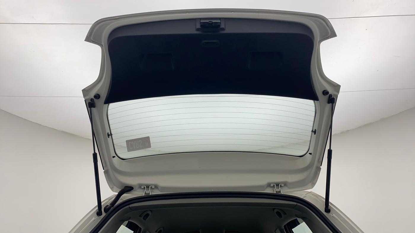 2020 Volkswagen Polo COMFORTLINE 1.0L MPI, Petrol, Manual, 20,544 km, Boot Door Open