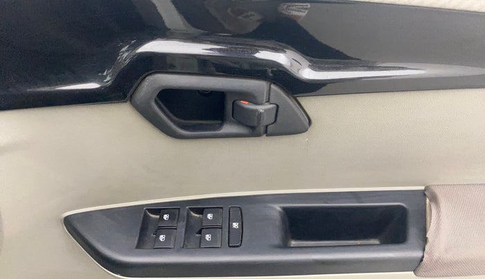 2016 Mahindra Kuv100 K6 PLUS 6 STR, Petrol, Manual, 37,851 km, Driver Side Door Panels Control