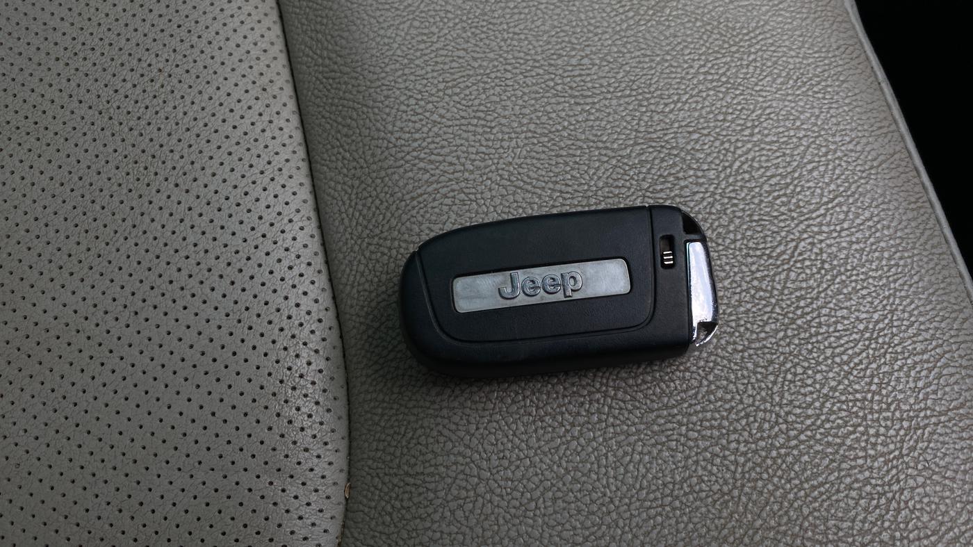 2023 Jeep Compass LIMITED (O) 2.0 DIESEL, Diesel, Manual, 60,980 km, Key Close Up
