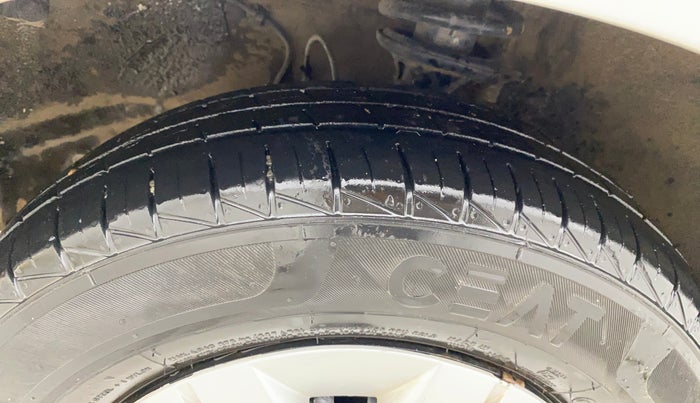 2022 Maruti Alto LXI, Petrol, Manual, 22,167 km, Left Front Tyre Tread