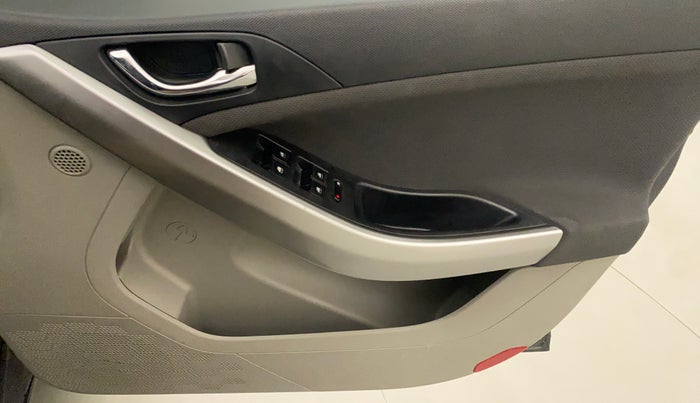 2018 Tata NEXON XZA PLUS DIESEL, Diesel, Automatic, 46,409 km, Driver Side Door Panels Control