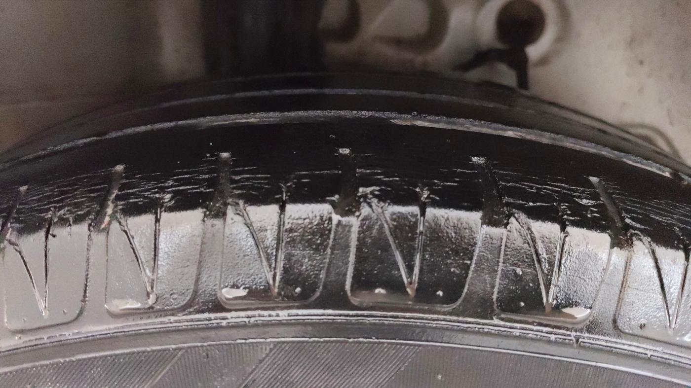 2014 Ford Ecosport TITANIUM 1.5L DIESEL, Diesel, Manual, 98,308 km, Right Rear Tyre Tread
