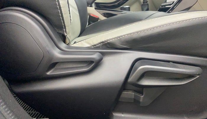 2022 Tata NEXON XZ PLUS (HS) PETROL, Petrol, Manual, 20,388 km, Driver Side Adjustment Panel