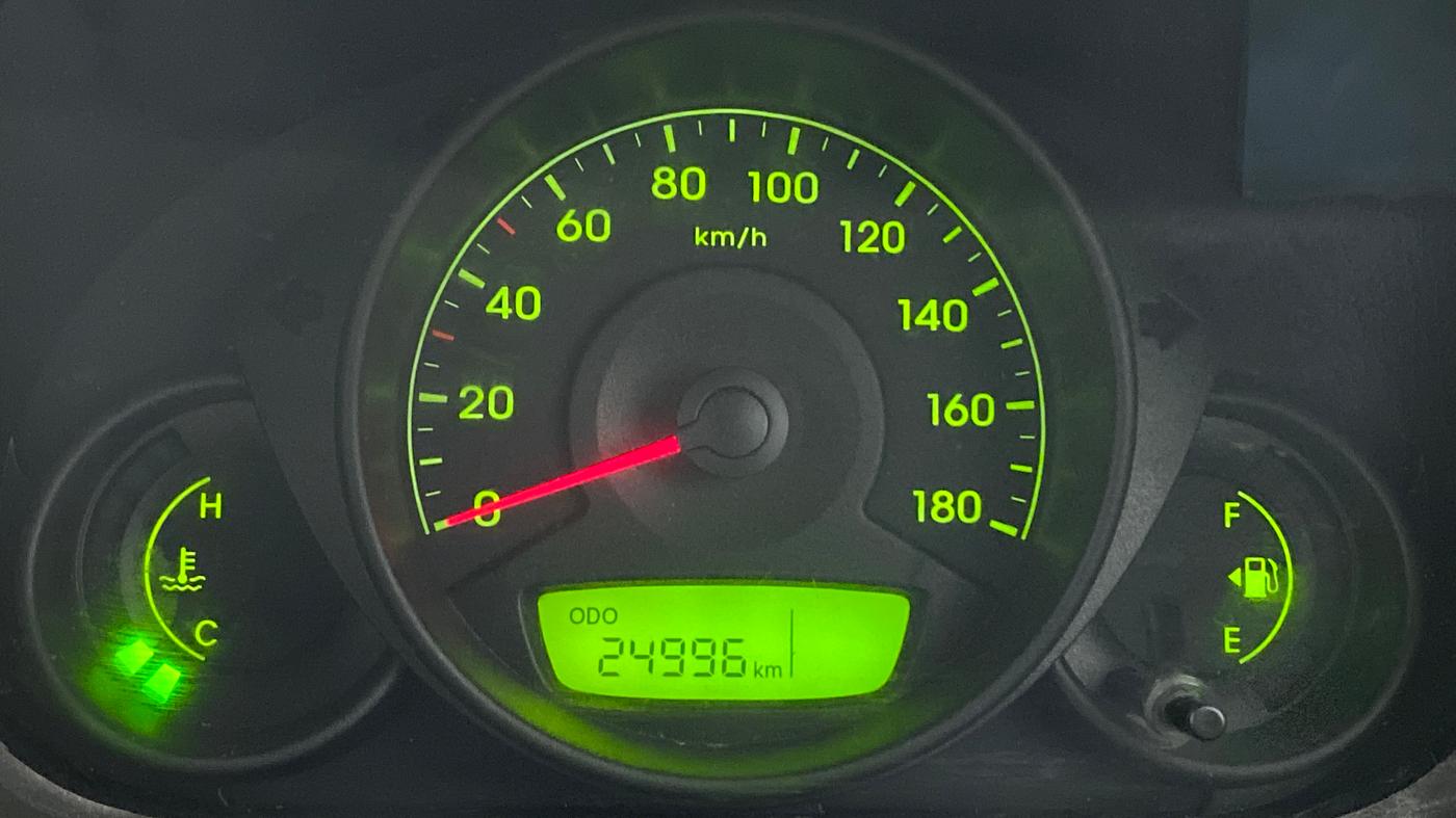 2013 Hyundai Eon ERA +, Petrol, Manual, 24,996 km, Odometer Image