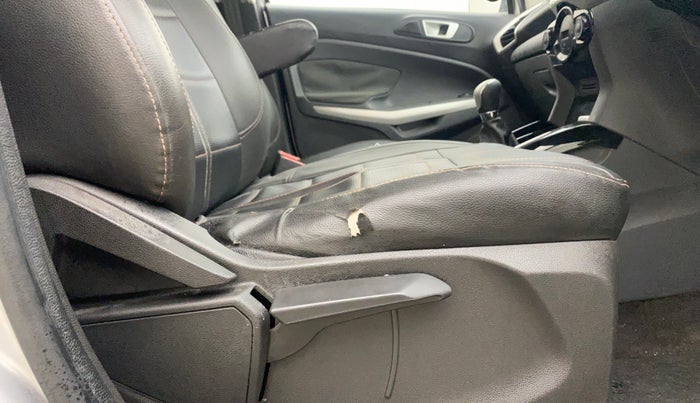 2016 Ford Ecosport TITANIUM 1.5L DIESEL, Diesel, Manual, 44,944 km, Driver Side Adjustment Panel