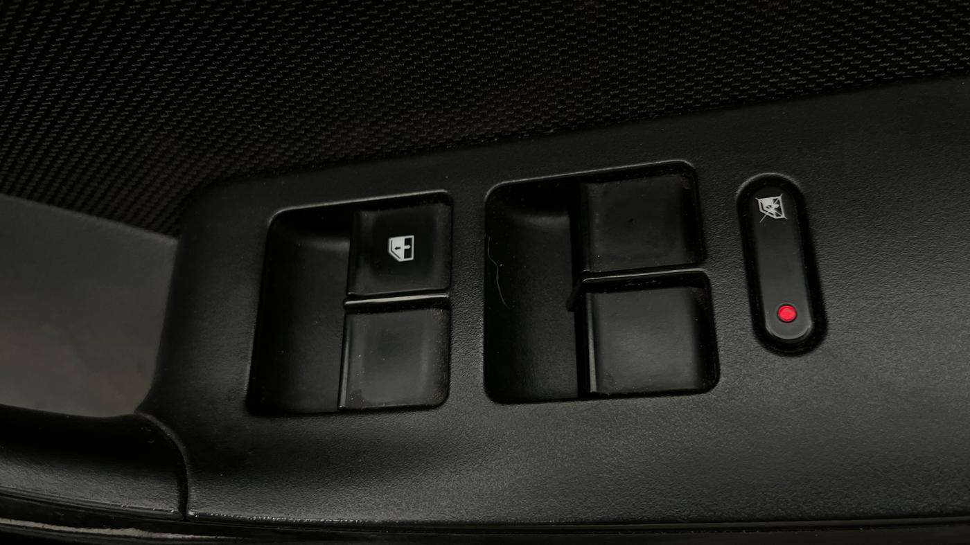 2019 Tata TIGOR XZA PLUS PETROL, CNG, Automatic, 69,719 km, Driver Side Door Panels Control