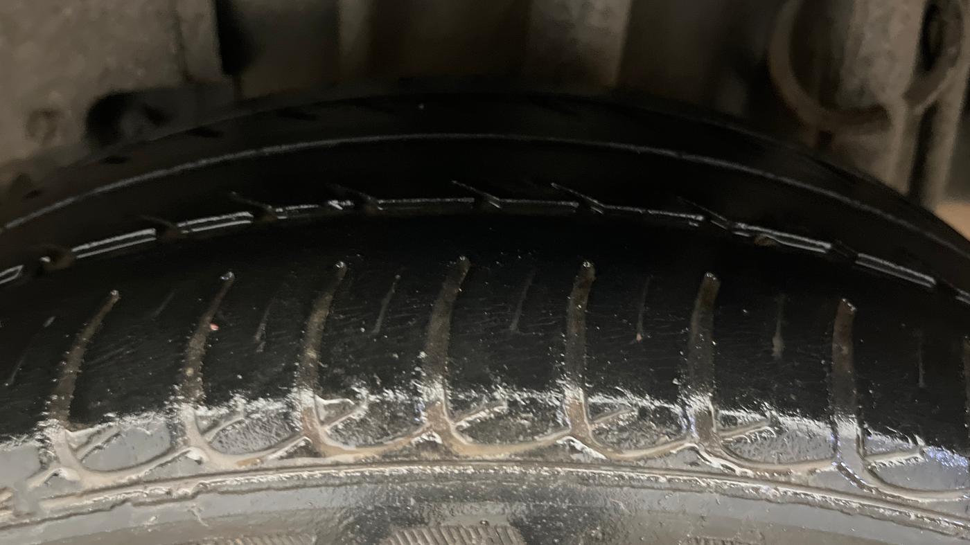 2019 Tata TIGOR XZA PLUS PETROL, CNG, Automatic, 69,719 km, Left Rear Tyre Tread