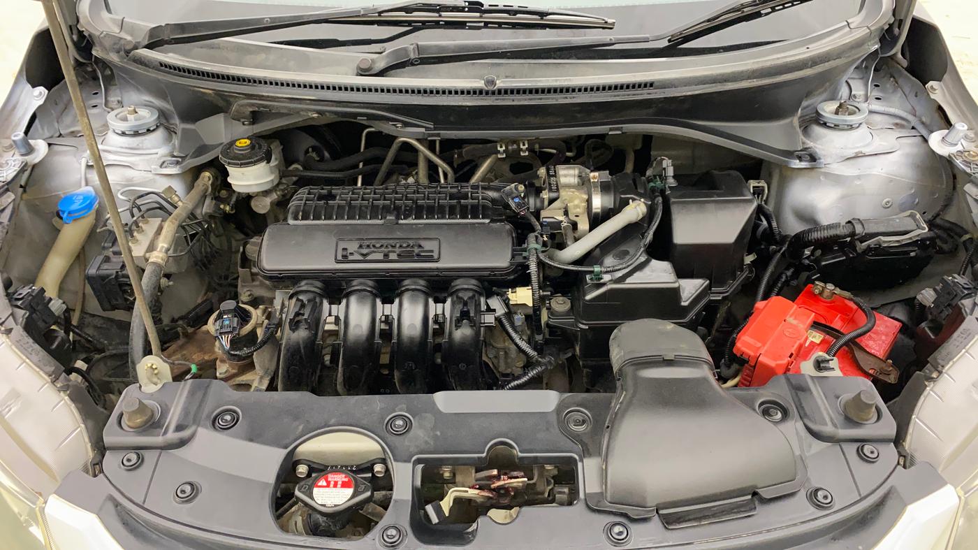 2018 Honda BR-V 1.5L I-VTEC V, Petrol, Manual, 76,207 km, Engine View