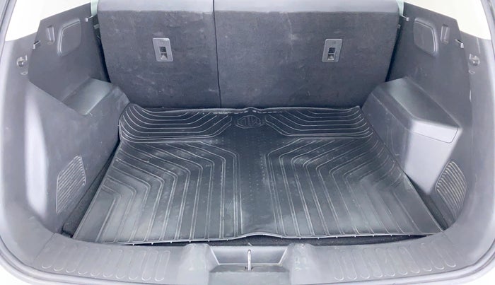 2019 MG HECTOR SHARP DCT PETROL, Petrol, Automatic, 26,079 km, Boot Inside