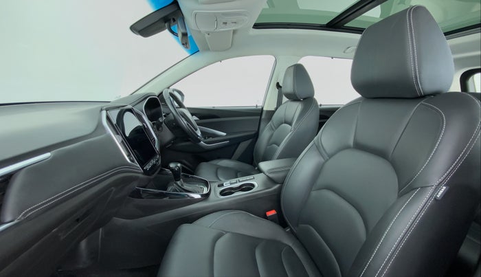 2019 MG HECTOR SHARP DCT PETROL, Petrol, Automatic, 26,079 km, Right Side Front Door Cabin