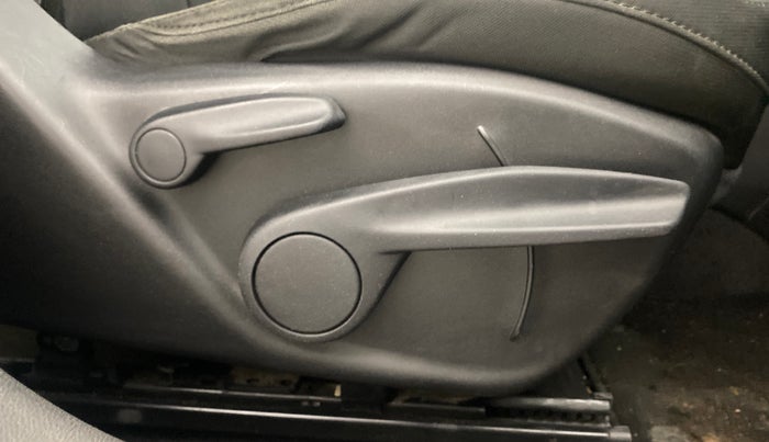 2021 Jeep Compass SPORT 1.4 PETROL, Petrol, Manual, 46,743 km, Driver Side Adjustment Panel