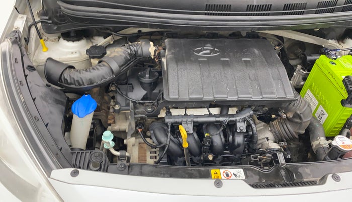 2016 Hyundai Xcent S 1.2 SPECIAL EDITION, Petrol, Manual, 1,07,283 km, Engine View - Right