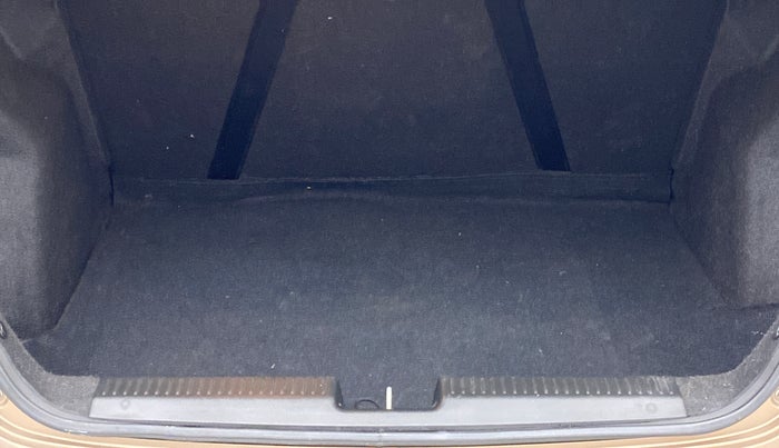2018 Maruti Dzire VDI, Diesel, Manual, 36,182 km, Boot Inside