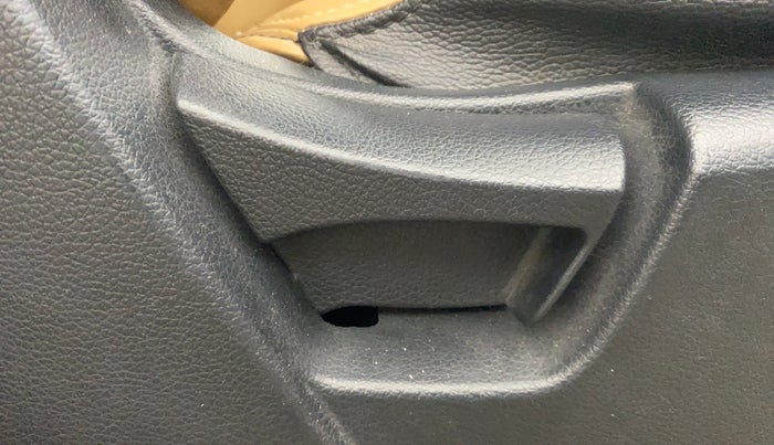 2019 Mahindra XUV300 W4 1.2 PETROL, Petrol, Manual, 75,257 km, Driver Side Adjustment Panel