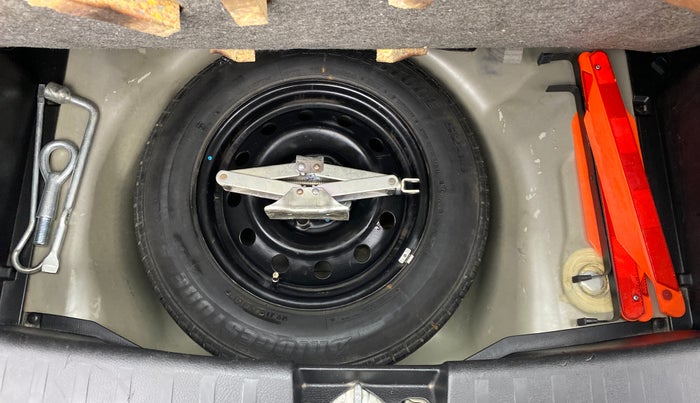2013 Maruti Swift VXI D, Petrol, Manual, 62,488 km, Spare Tyre