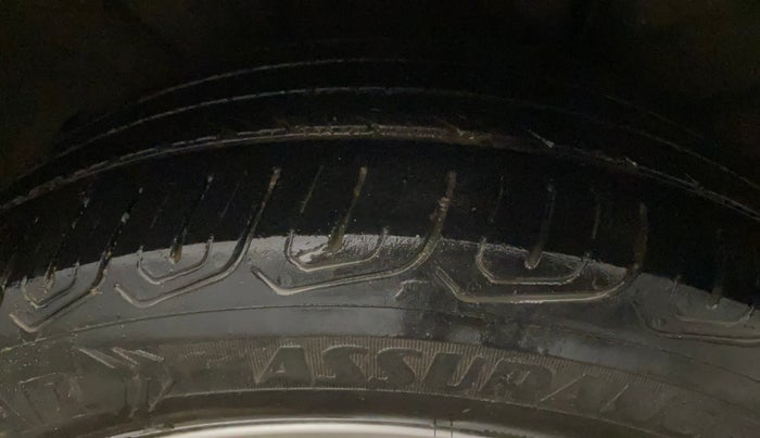 2022 Skoda Octavia STYLE 2.0, Petrol, Automatic, 47,591 km, Left Rear Tyre Tread