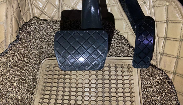 2022 Skoda Octavia STYLE 2.0, Petrol, Automatic, 47,591 km, Pedals