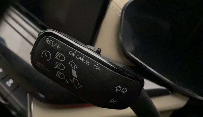 2022 Skoda Octavia STYLE 2.0, Petrol, Automatic, 47,591 km, Adaptive Cruise Control