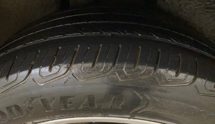 2022 Skoda Octavia STYLE 2.0, Petrol, Automatic, 47,591 km, Right Rear Tyre Tread