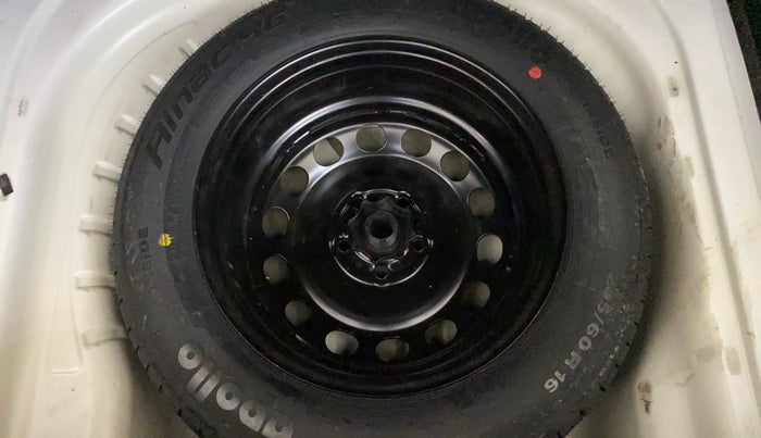 2022 Skoda Octavia STYLE 2.0, Petrol, Automatic, 47,591 km, Spare Tyre