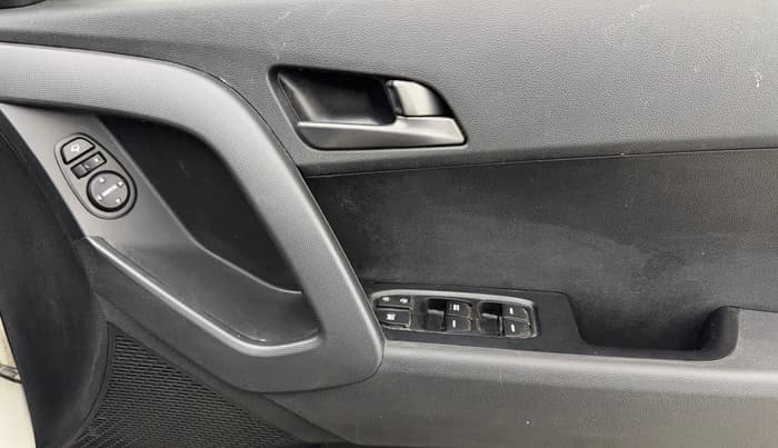 2018 Hyundai Creta SX PLUS 1.6 PETROL SPECIAL EDITION, Petrol, Manual, 78,935 km, Driver Side Door Panels Control