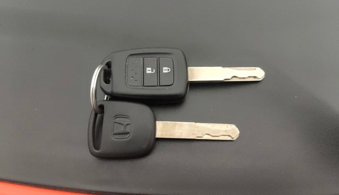 2015 Honda Jazz 1.2L I-VTEC V AT, Petrol, Automatic, 38,006 km, Key Close Up