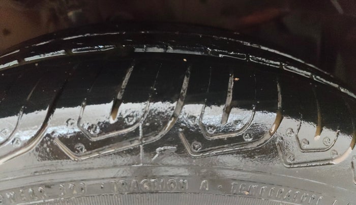 2015 Honda Jazz 1.2L I-VTEC V AT, Petrol, Automatic, 38,006 km, Right Front Tyre Tread