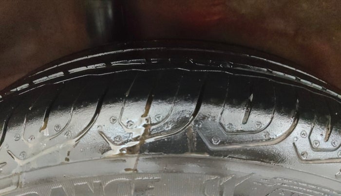 2015 Honda Jazz 1.2L I-VTEC V AT, Petrol, Automatic, 38,006 km, Right Rear Tyre Tread