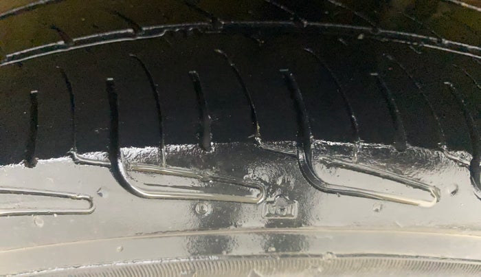 2014 Maruti Celerio VXI AMT, Petrol, Automatic, 80,071 km, Left Rear Tyre Tread