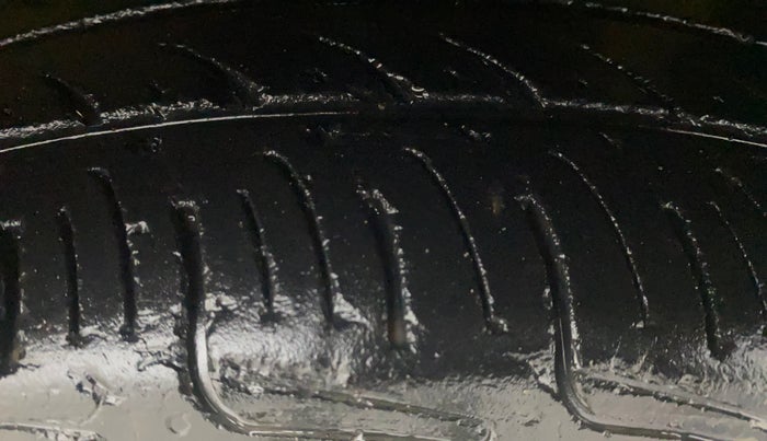 2014 Maruti Celerio VXI AMT, Petrol, Automatic, 80,071 km, Right Front Tyre Tread