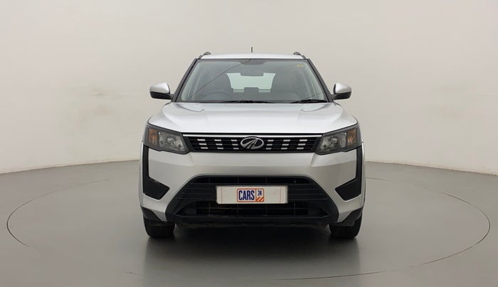 2019 Mahindra XUV300 W6 1.2 PETROL, Petrol, Manual, 42,731 km, Front