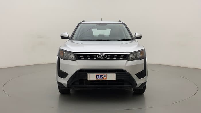 2019 Mahindra XUV300 W6 1.2 PETROL, Petrol, Manual, 42,731 km, Front