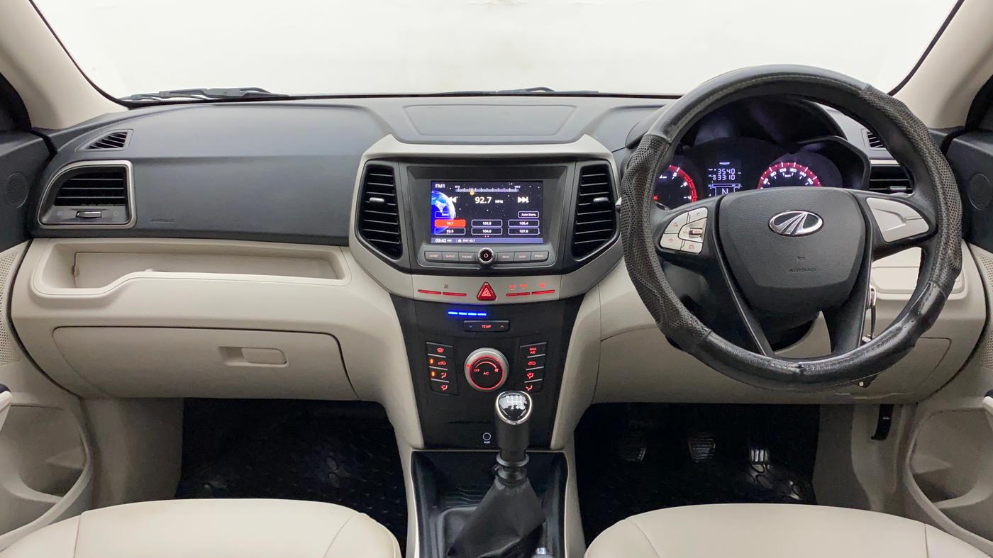 2019 Mahindra XUV300 W6 1.2 PETROL, Petrol, Manual, 42,731 km, Dashboard