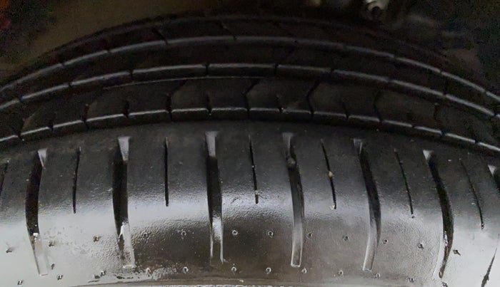 2019 Toyota Glanza V CVT, Petrol, Automatic, 6,015 km, Right Front Tyre Tread