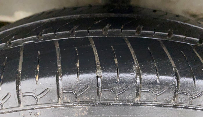 2021 Hyundai NEW SANTRO SPORTZ EXECUTIVE MT CNG, CNG, Manual, 39,295 km, Right Rear Tyre Tread