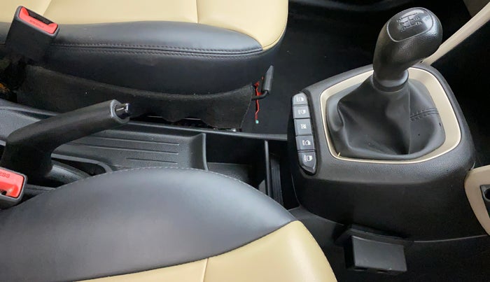 2021 Hyundai NEW SANTRO SPORTZ EXECUTIVE MT CNG, CNG, Manual, 39,295 km, Gear Lever