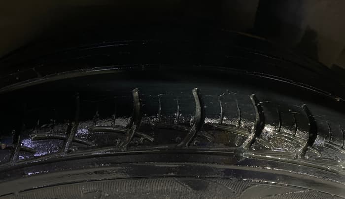 2018 Maruti Ciaz DELTA 1.4 MT PETROL, Petrol, Manual, 50,605 km, Left Rear Tyre Tread