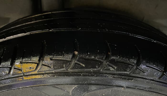 2018 Maruti Ciaz DELTA 1.4 MT PETROL, Petrol, Manual, 50,605 km, Right Rear Tyre Tread