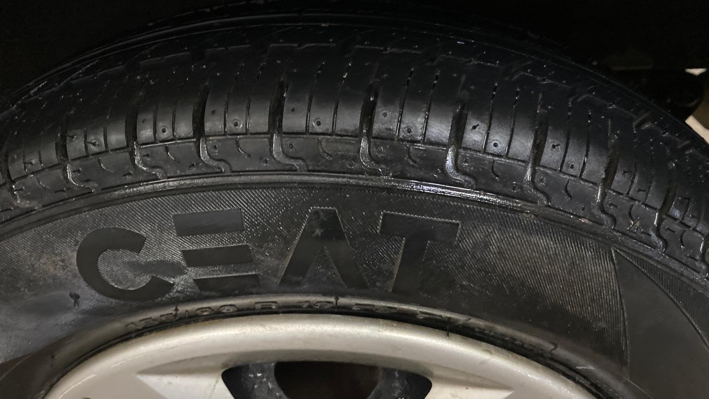 2016 Renault Kwid RXL, Petrol, Manual, 17,454 km, Left Rear Tyre Tread
